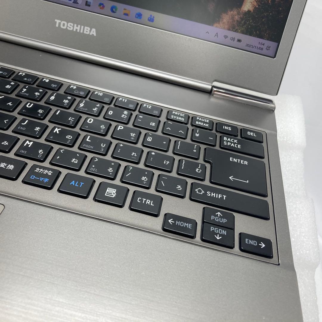 最強Core i7搭載！！バッテリーほぼ新品 高性能ノートパソコン オフィス