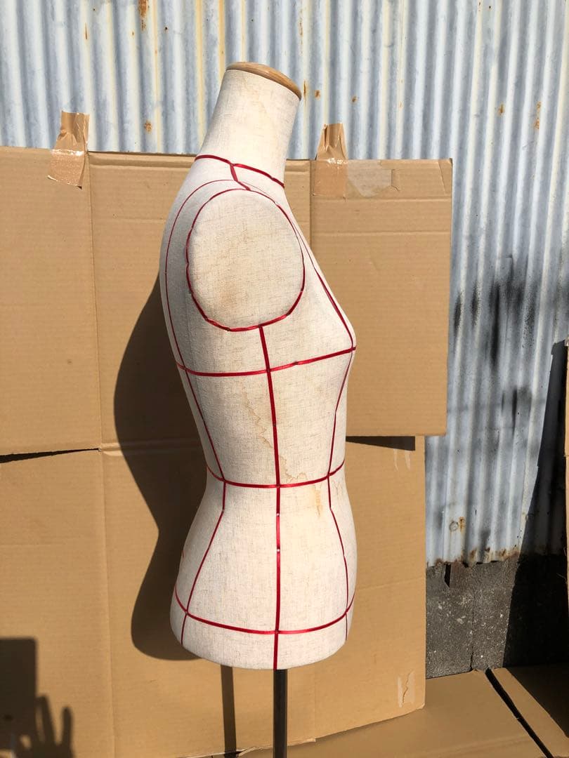 夢八トルソー　東京キイヤ　トルソーボディマネキン　ライン入り洋装ソーイング卓上型