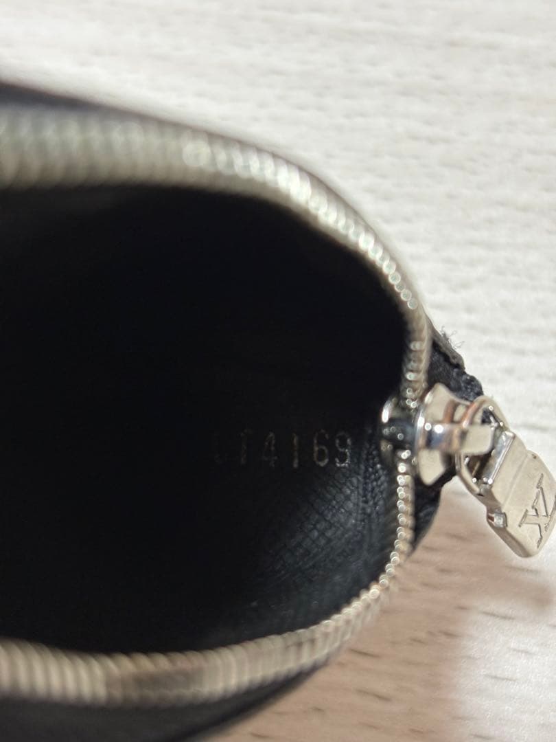 LOUIS VUITTON カードキーケース ポシェット・クレ。