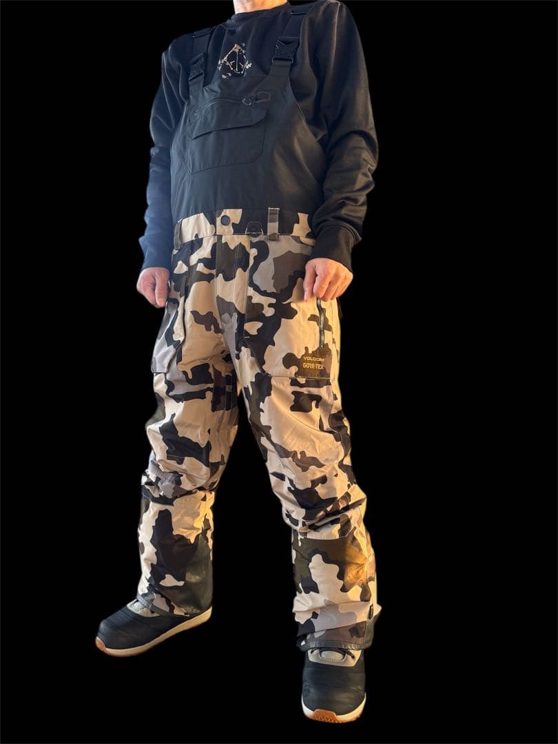 ‼️冬季シーズン限定‼️volcomウェアセットアップとアクセサリーセット