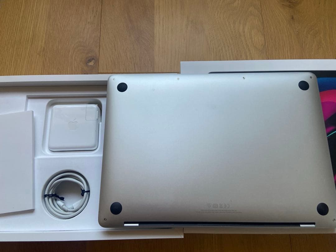 Apple MacBook Pro M2 2022シルバー 512GBジャンク