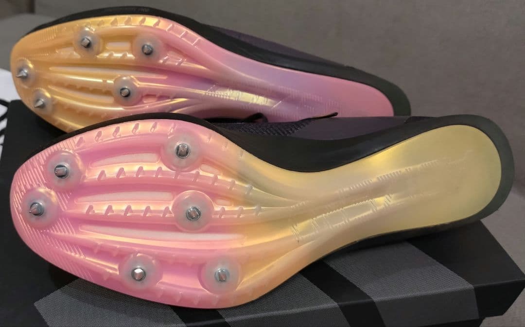 4日まで最終値下げ【美品】【アディゼロフィネス2】スパイク　28.5センチ