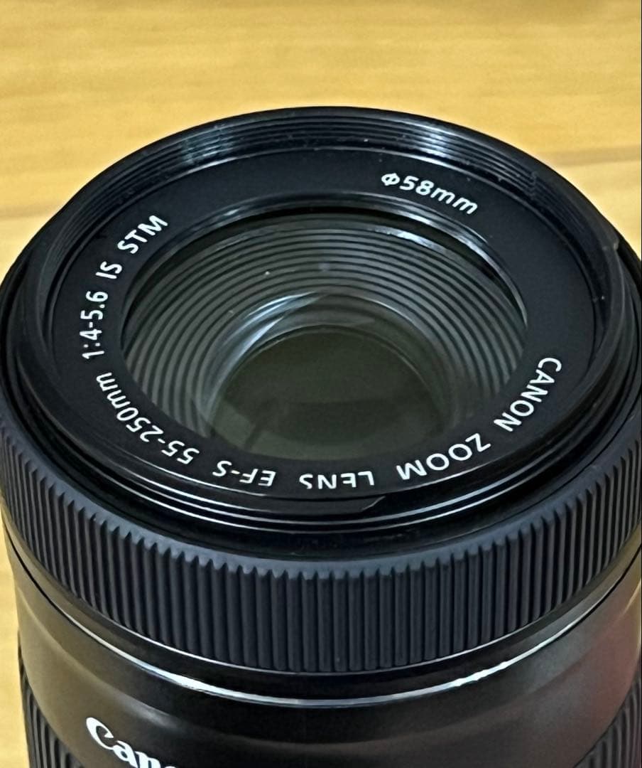 Canon EOS Kiss X10 ダブルズームキット、バッグ付き