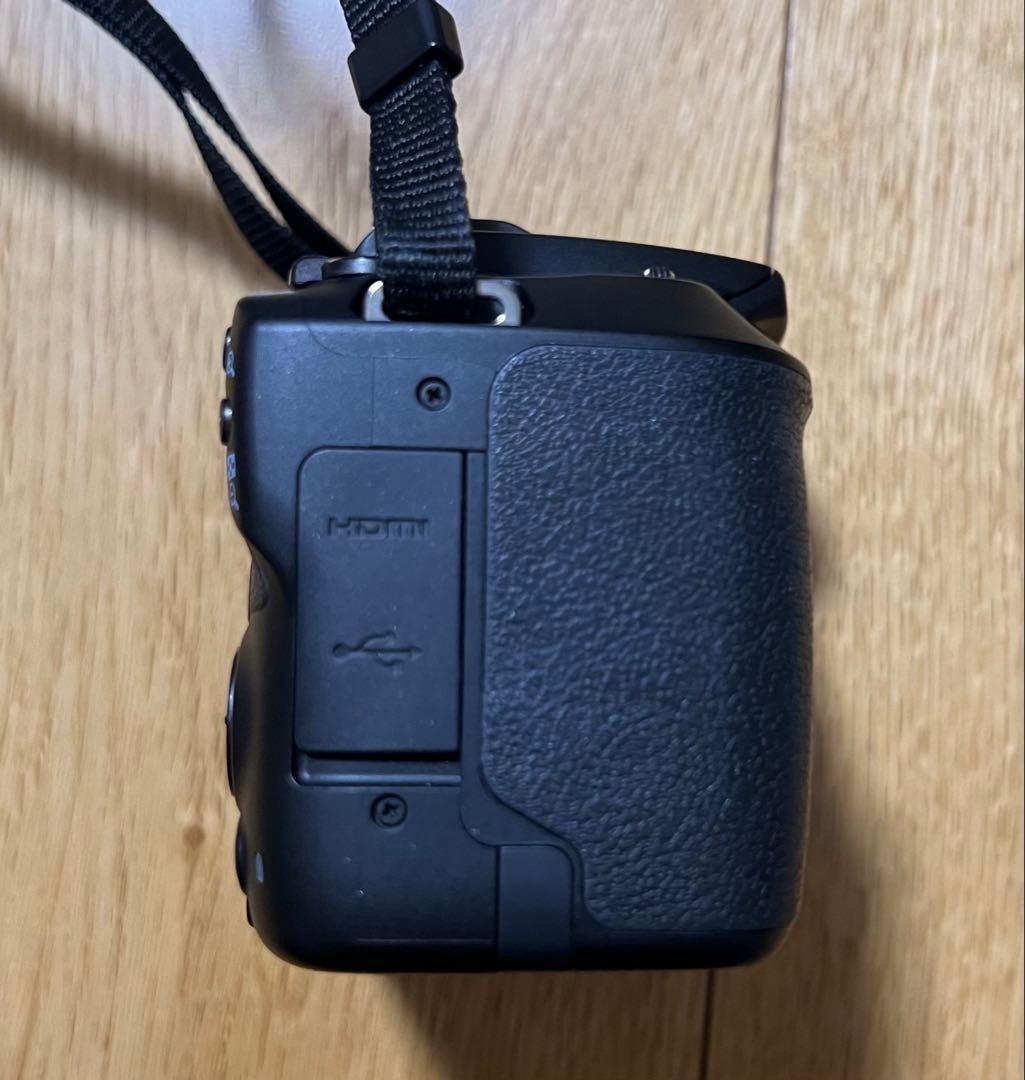 Canon EOS Kiss X10 ダブルズームキット、バッグ付き