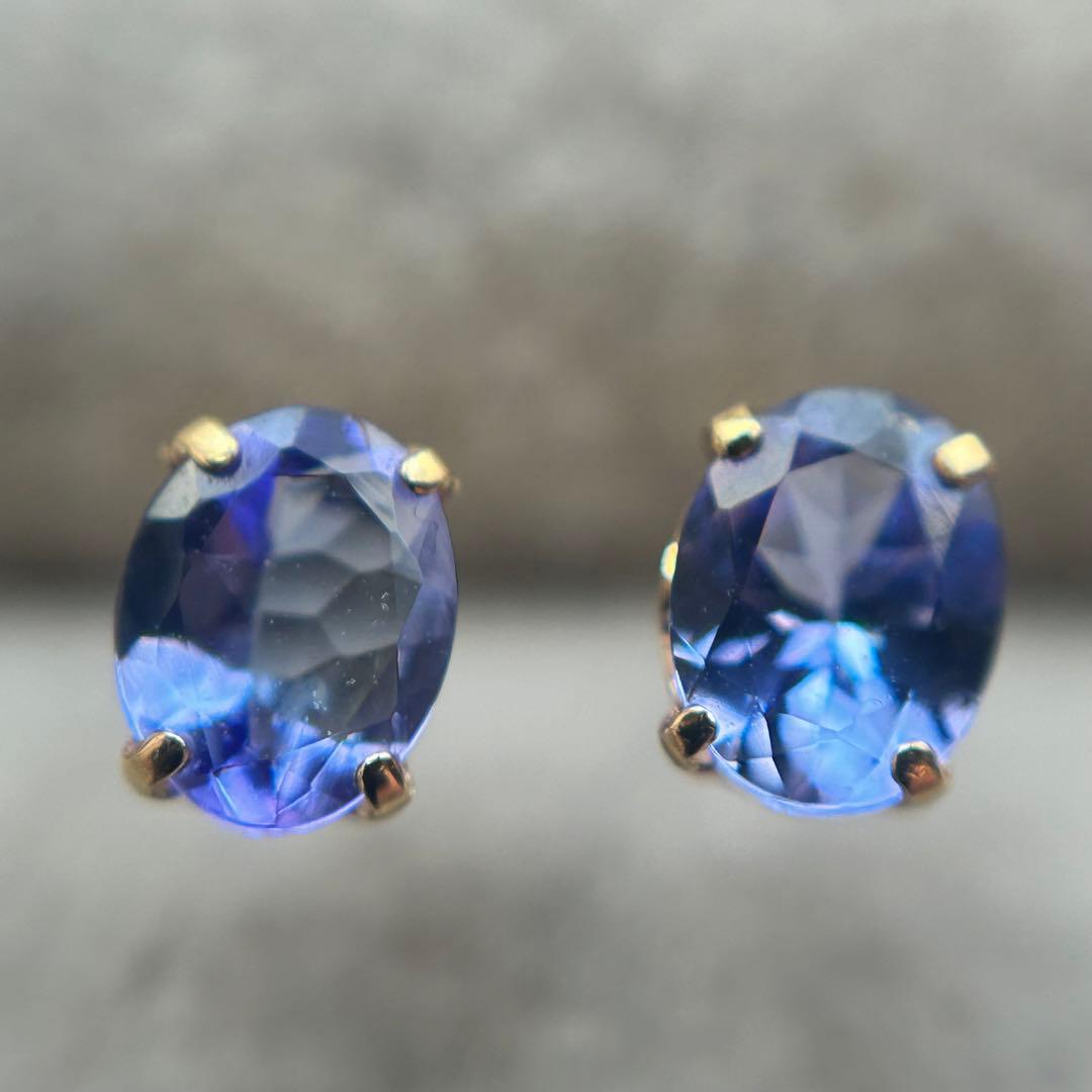 新品　タンザナイト　k18YG オーバル　スタッドピアス　18金