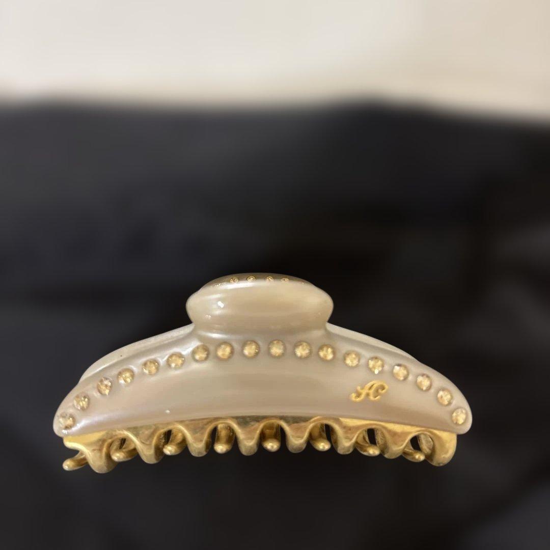 アッカ　ベージュ ヘアクリップ 約8cm