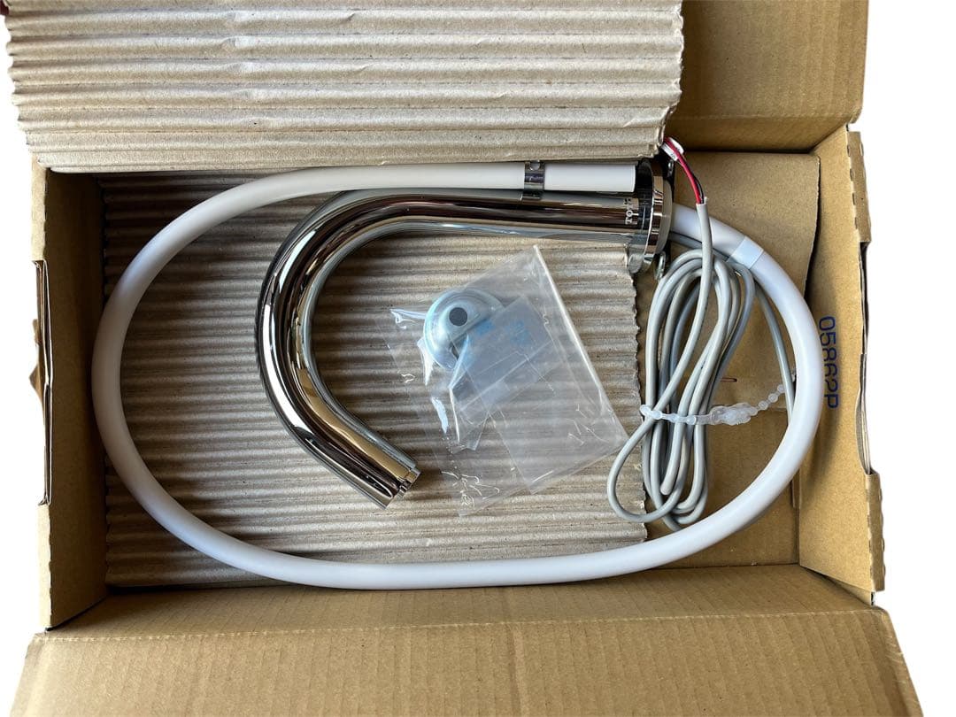 新品未使用品★TOTO 自動水栓蛇口TENA12AH