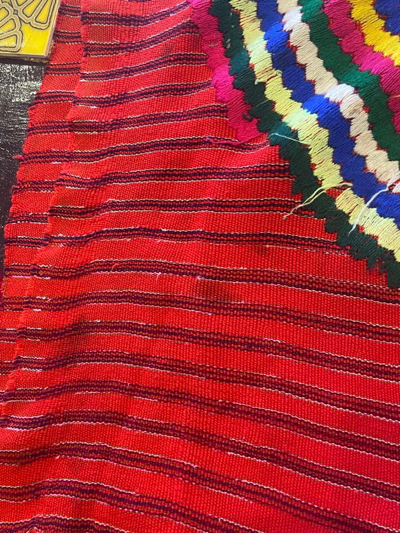 古着メキシコ刺繍グアテマラ民族衣装ウィピルポンチョ手刺繍ハンドメイド