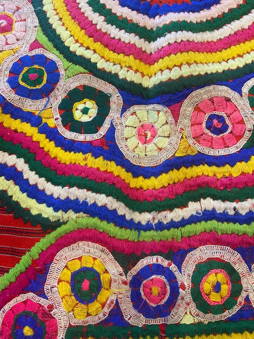 古着メキシコ刺繍グアテマラ民族衣装ウィピルポンチョ手刺繍ハンドメイド