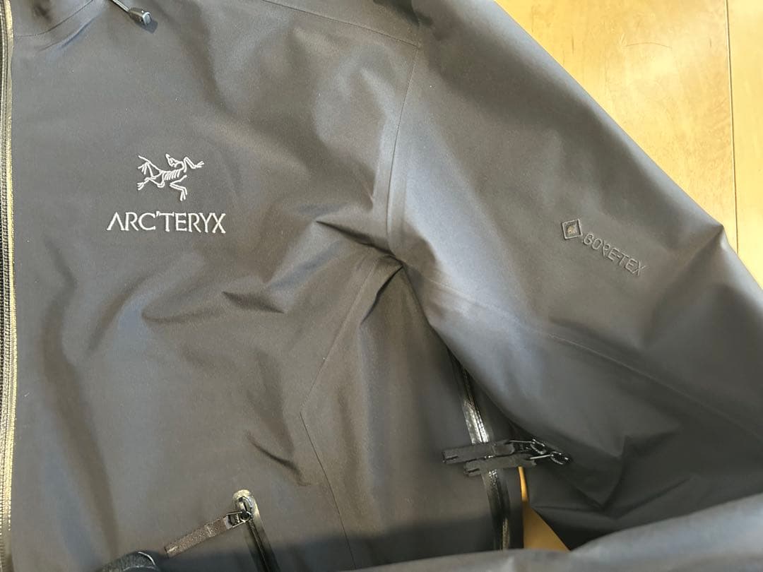ARC'TERYX BETA LT JACKET ブラック