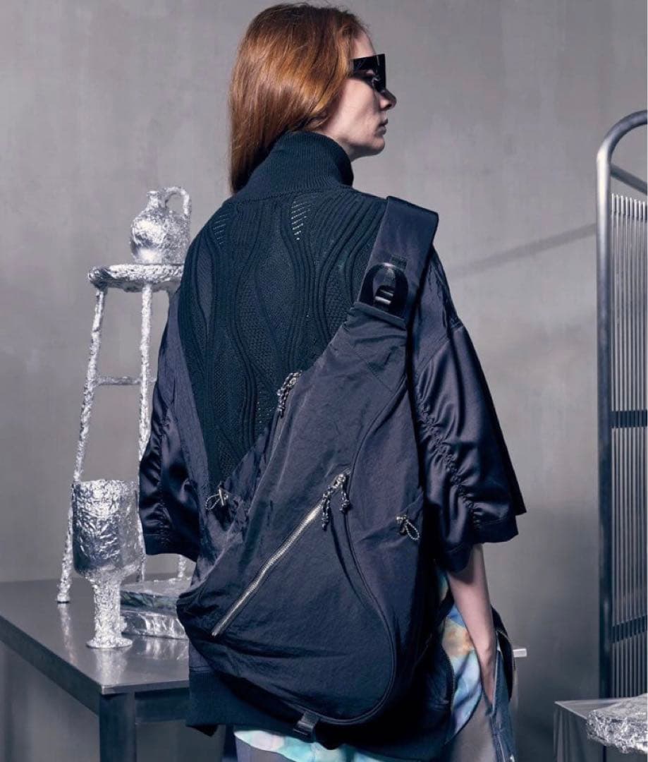 メゾンスペシャル ナイロン スリング バッグ