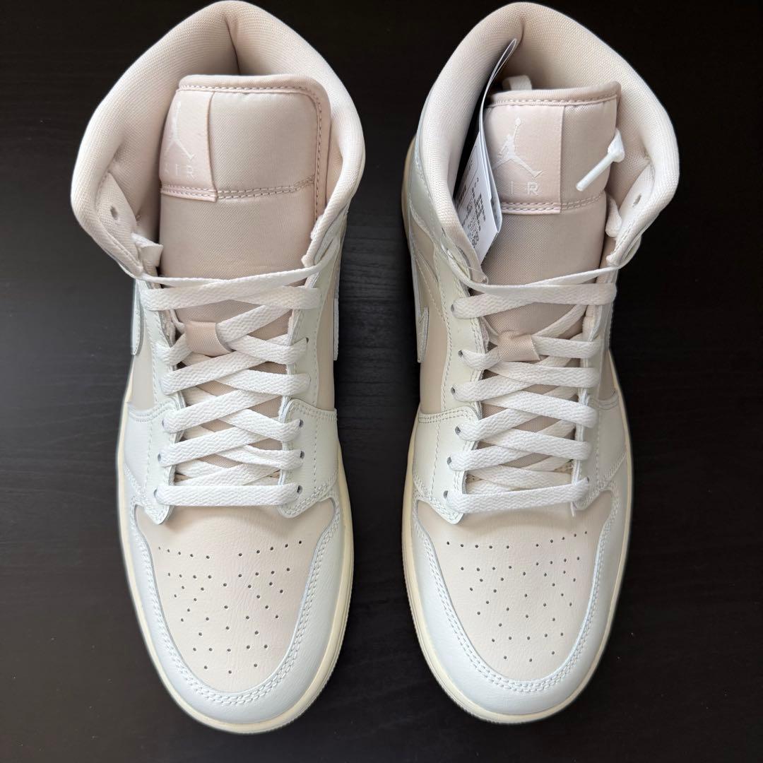 靴 Nike Women's Air Jordan 1 Mid White Tan