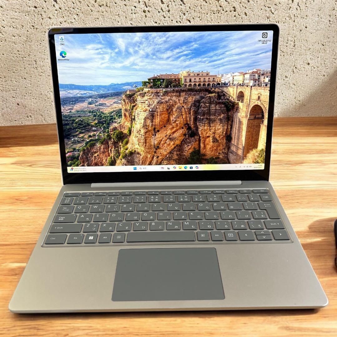 【美品♪】Microsoft Surface Laptop Go3 オフィス搭載
