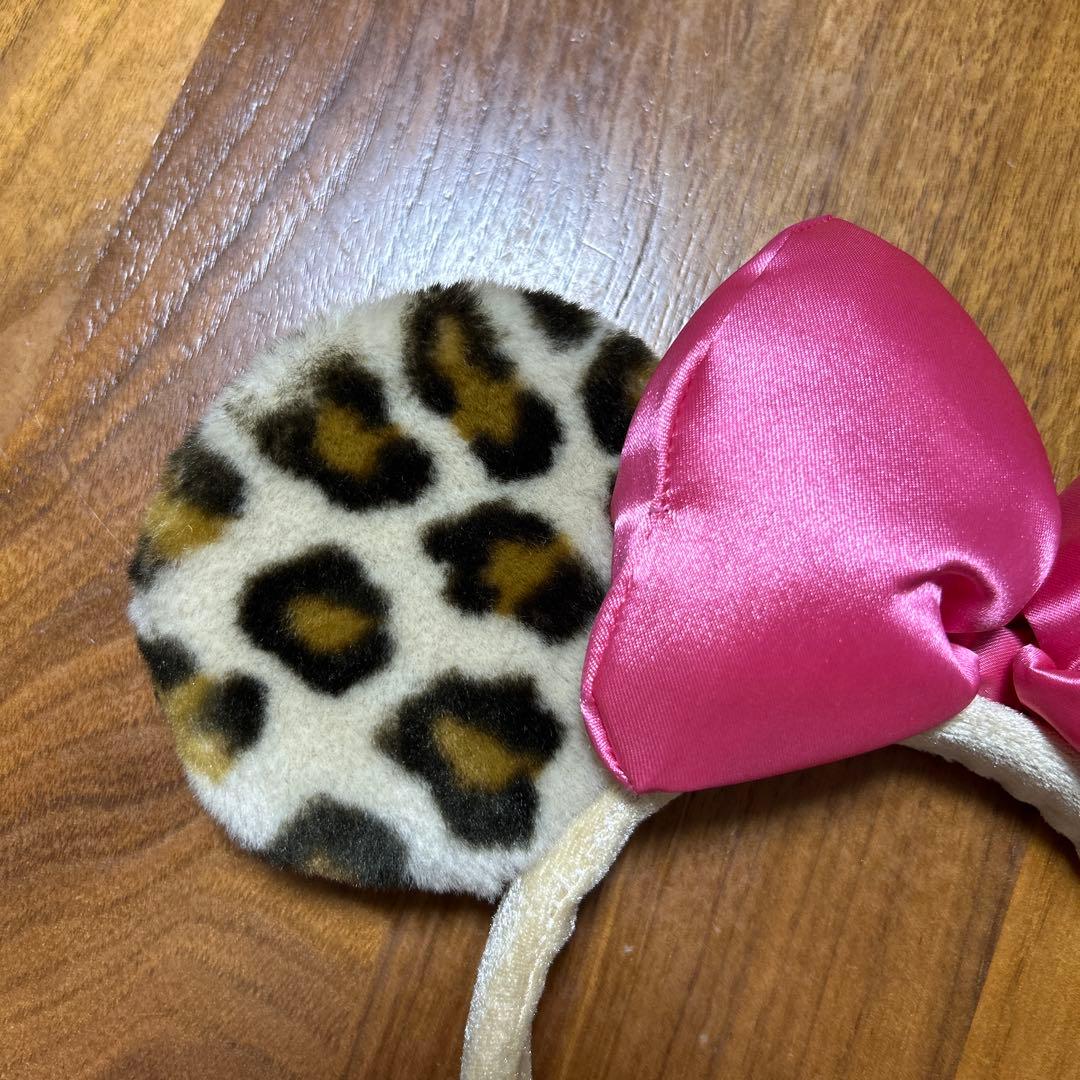 ディズニー ヒョウ柄カチューシャ ミニーちゃん ピンクリボン