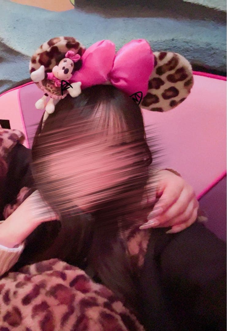 ディズニー ヒョウ柄カチューシャ ミニーちゃん ピンクリボン