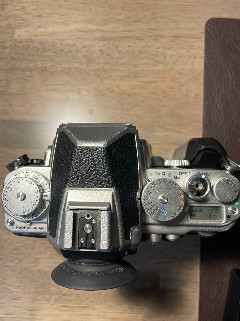 Nikon Df シルバー 一眼レフカメラ ボディ　フルサイズ