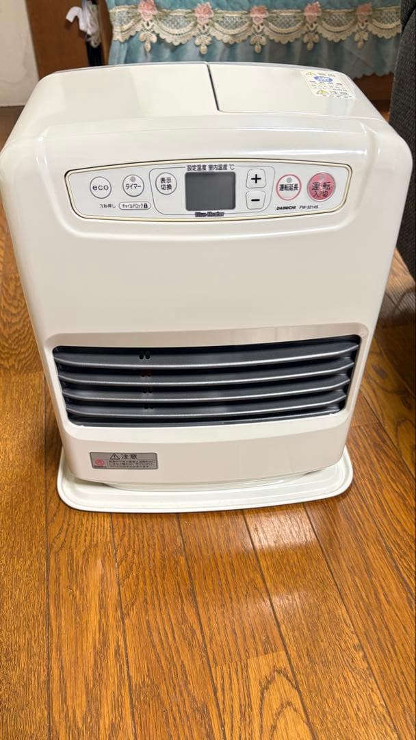 ☆美品☆ダイニチ 石油ファンヒーター FW-3214ウォームホワイト