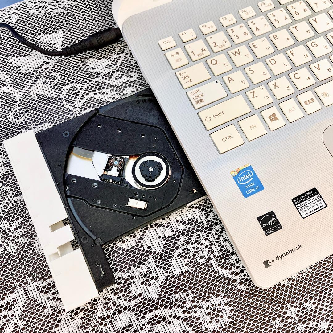 東芝ノートパソコン Win11 Core-i7 SSD カメラ付き 在宅ワーク