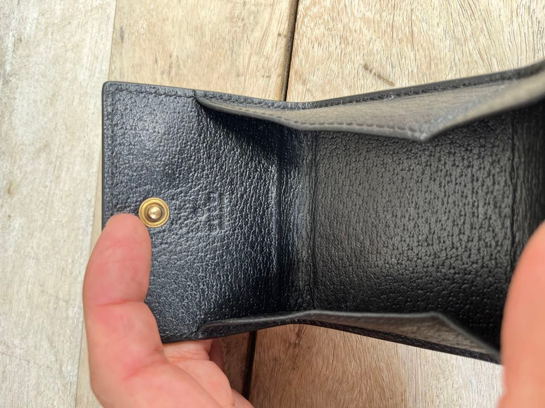 Gucci ブラックレザー ケース グッチ