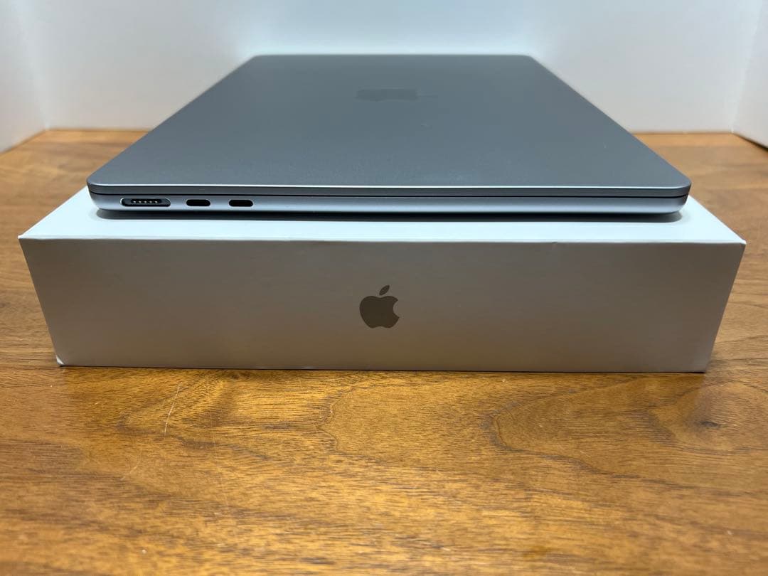美品&高性能❗️MacBook Air 2022 M2 16GB&512GB