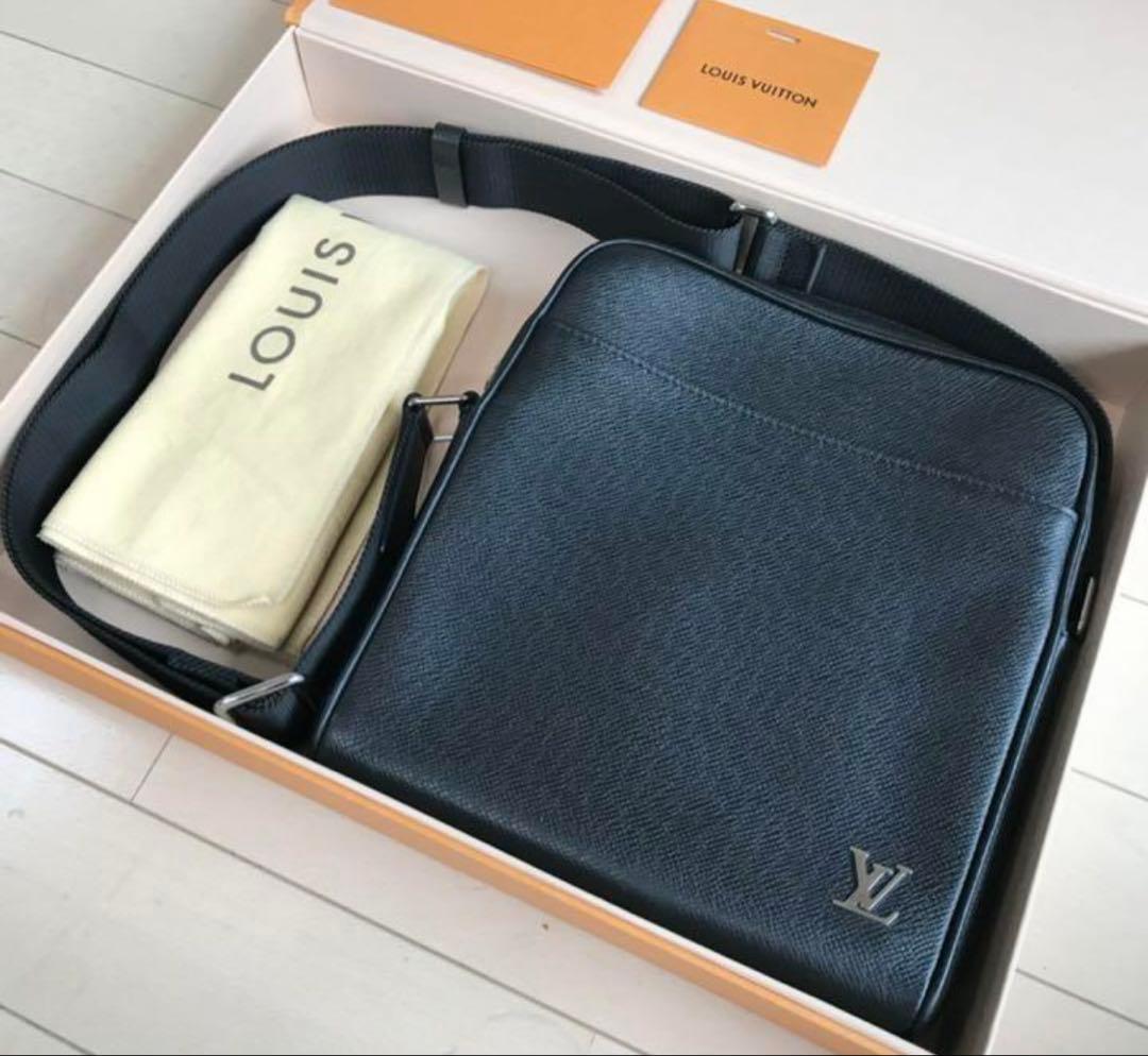 Louis Vuitton PPM Taiga メッセンジャー