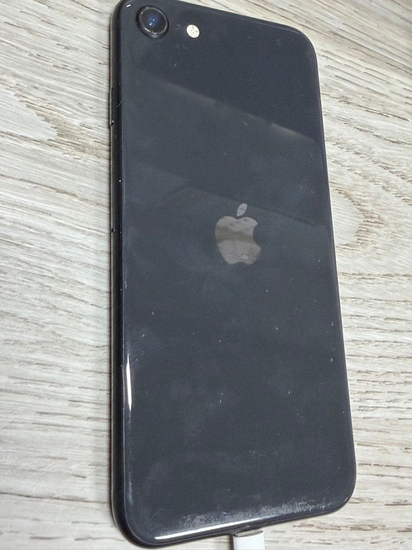 スマートフォン本体 iPhone se