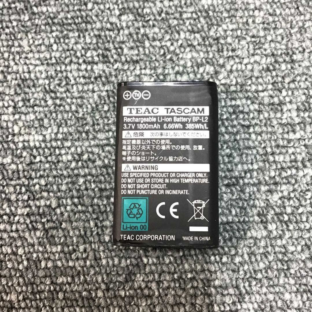 TASCAM DR-100mkII 本体と電池パック