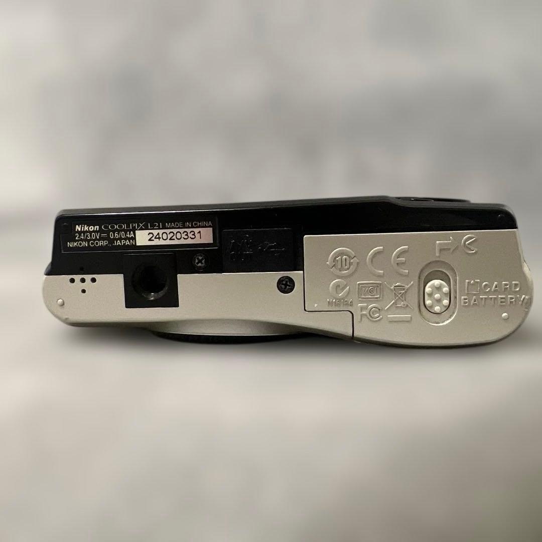 【訳あり動作品】Nikon COOLPIX L21 シルバー