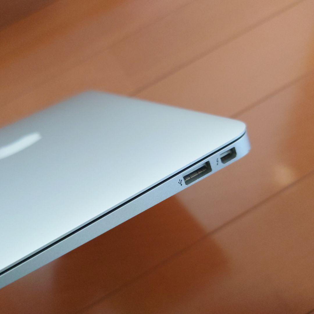 MacBook Air 11-inch (Mid 2012）マックブックエアー