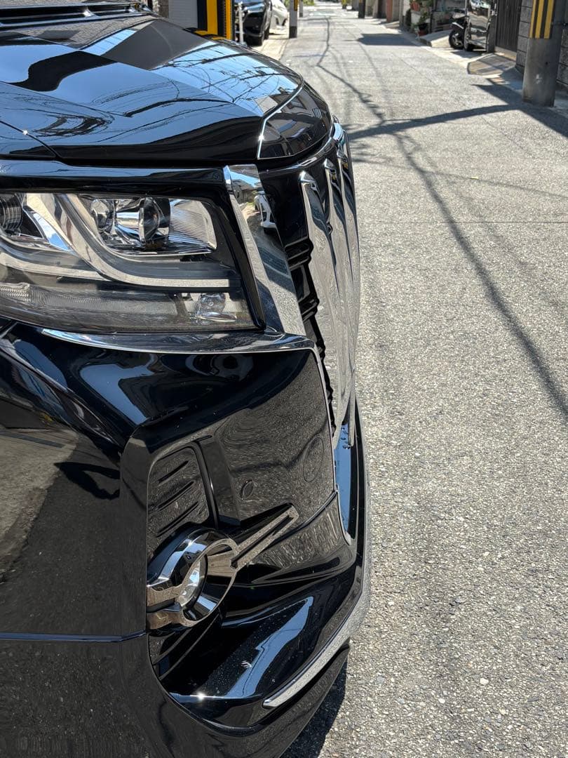 アルファード30系フロントグリル(縦グリルブラック塗装)