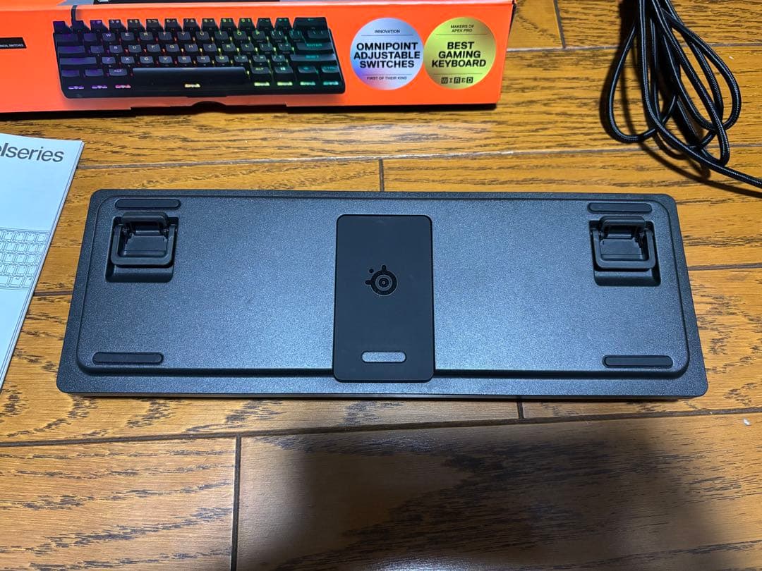 Steelseries Apex Pro Mini ゲーミングキーボード