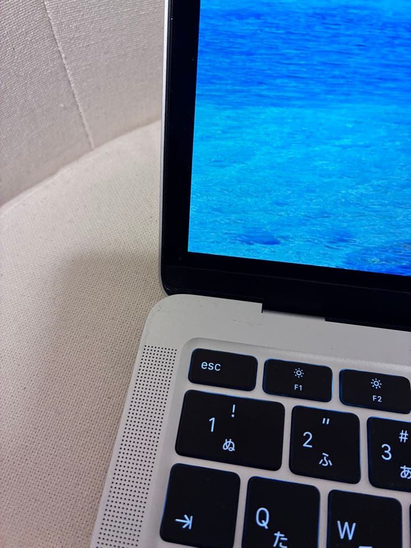 Apple MacBook Air (M1, 2020) 本体