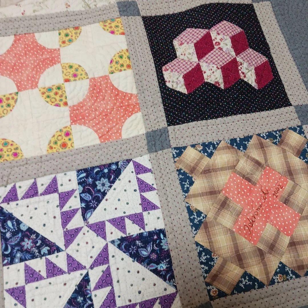 ベッドカバー パッチワークキルト ハンドメイド