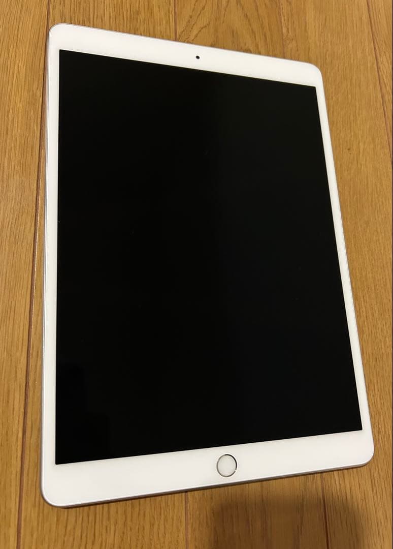 iPad Pro 10.5インチ 64GB セルラー ドコモ版 バッテリー95%