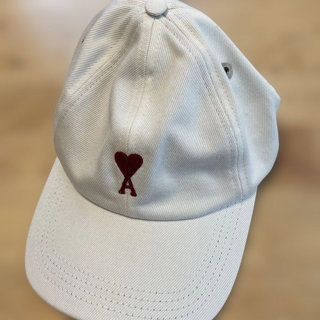 ami ホワイトキャップ ハート刺繍（巾着付き）