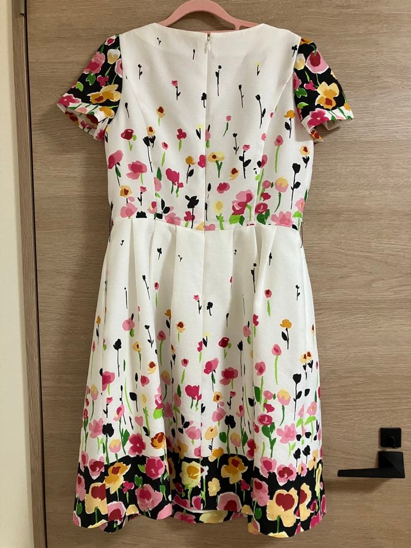 エムズグレーシー　花柄 半袖ひざ丈ワンピース42