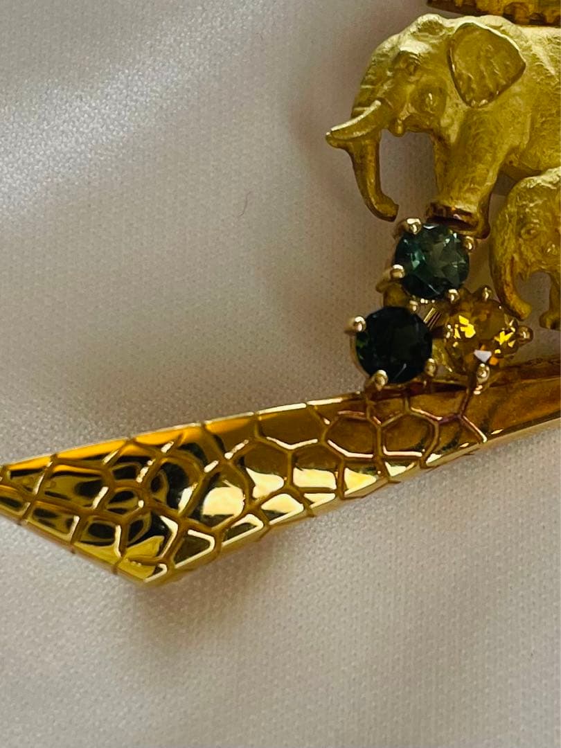 池田啓子ジュエリー　AKコレクション　アフリカシリーズ　K18ブローチ