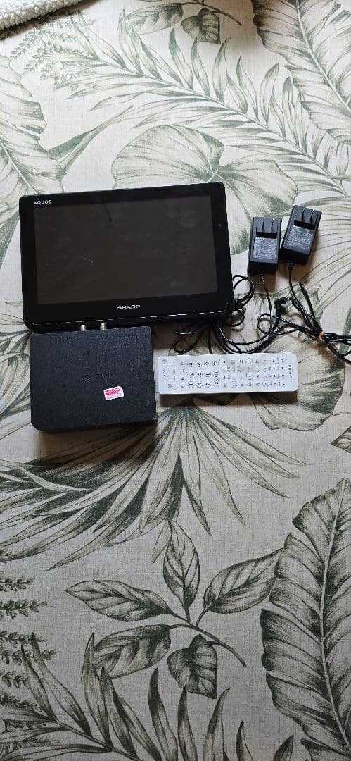 【美品】シャープ ポータブル液晶テレビ アクオス 12V型 2T-C12AF