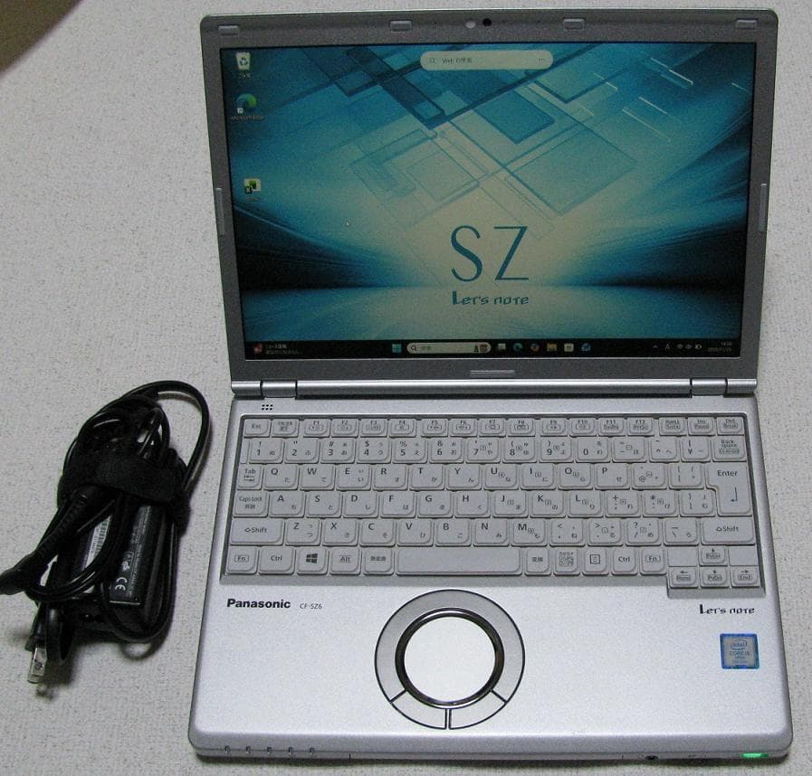 7576レッツノート CF-SZ6 i5 8G SSD 256GB オフィス付き
