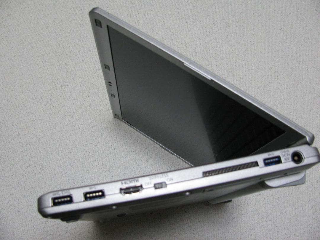 7576レッツノート CF-SZ6 i5 8G SSD 256GB オフィス付き