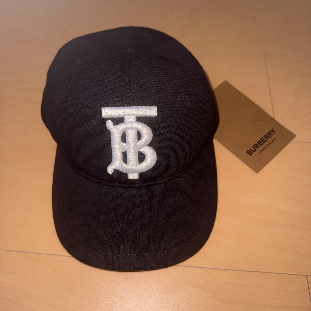 【新品未使用】BURBERRY ベースボールキャップ 黒 M