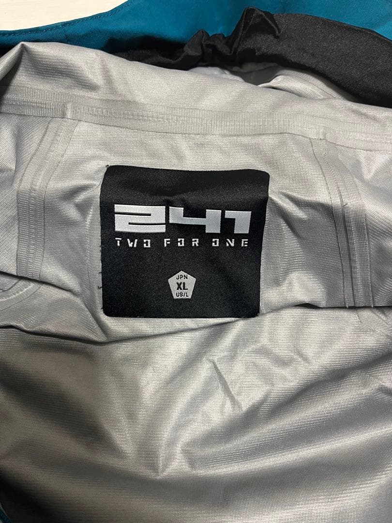 241 GORE-TEX トゥーフォーワン ゴアテックス スノーボードウェア