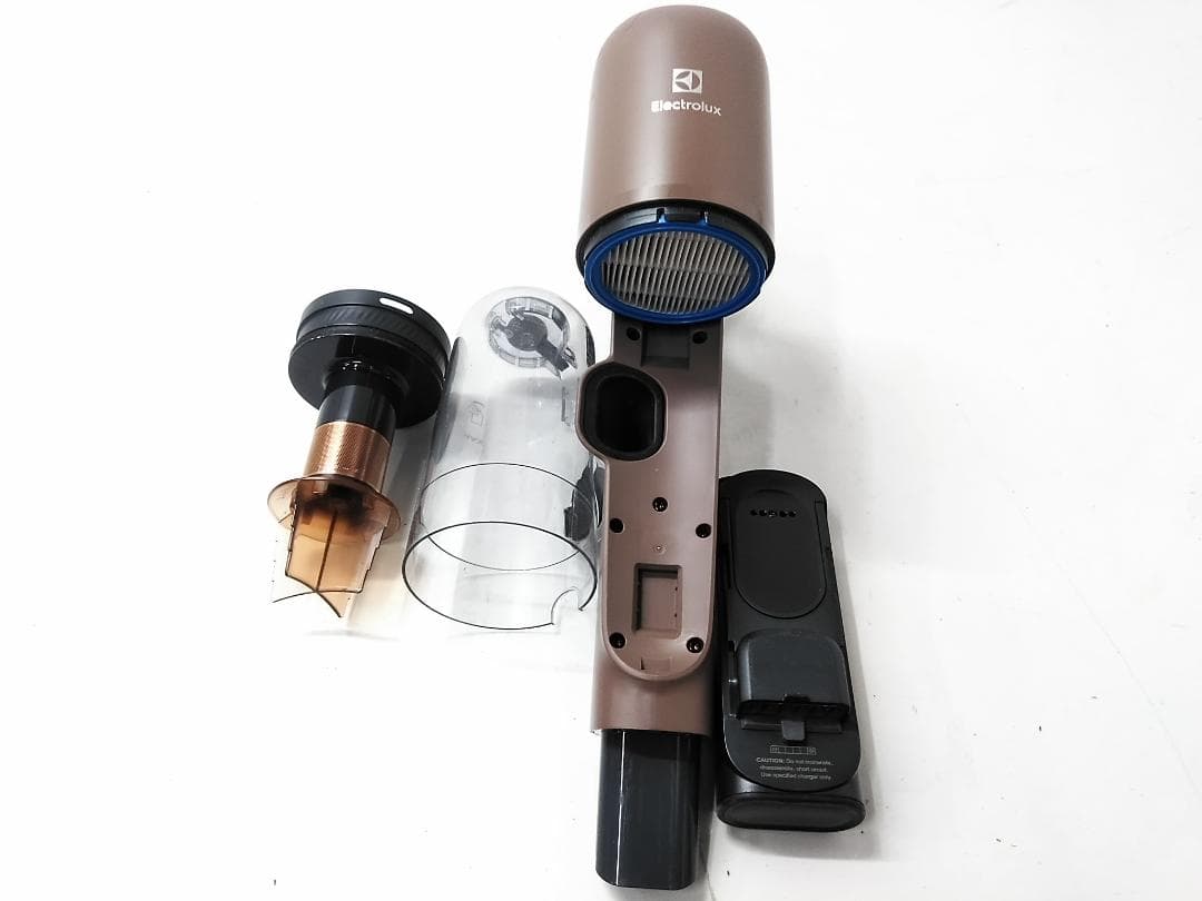 エレクトロラックス スティッククリーナー EFP71523 充電コード付き□