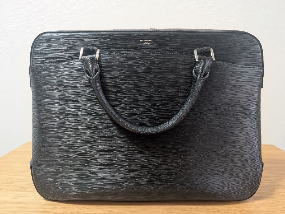 ペッレモルビダ キャピターノCA201 ブリーフバッグ(1室タイプ)クリーナー付