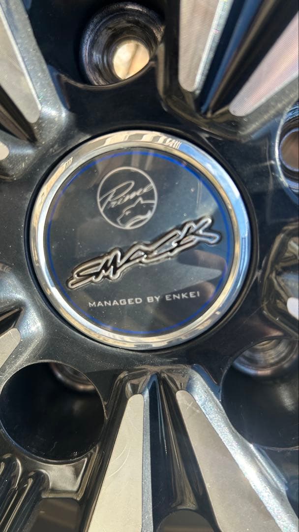 最終値下げ交渉可　美品　90系ヴォクシー　スタッドレスタイヤ205/60R16