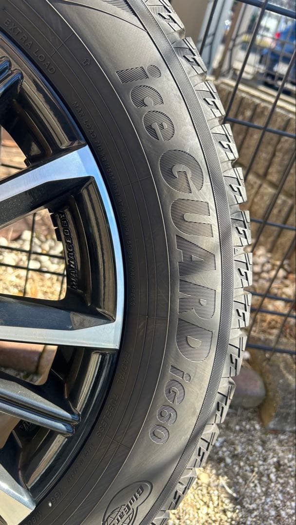 最終値下げ交渉可　美品　90系ヴォクシー　スタッドレスタイヤ205/60R16