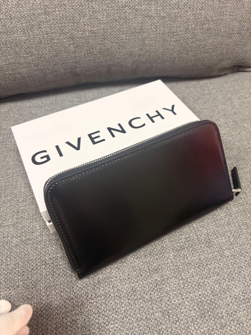 【美品】 GIVENCHY ジバンシー ラウンドファスナー 長財布　ブラック