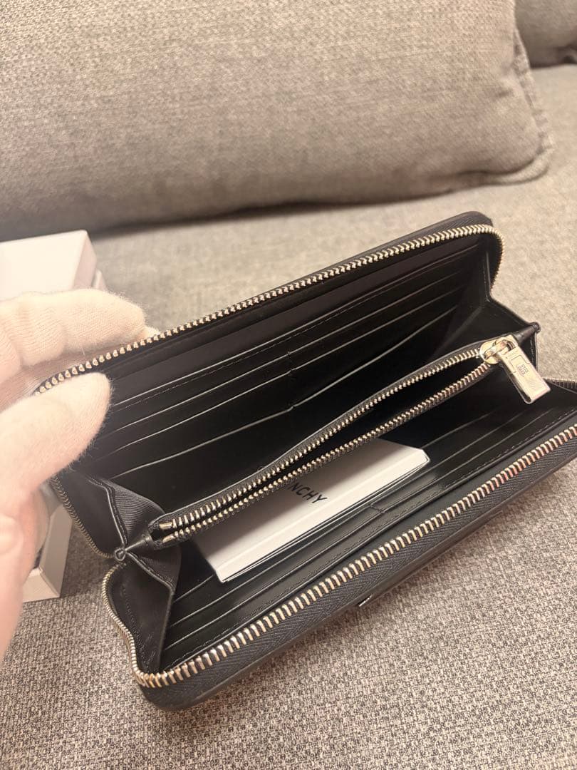 【美品】 GIVENCHY ジバンシー ラウンドファスナー 長財布　ブラック