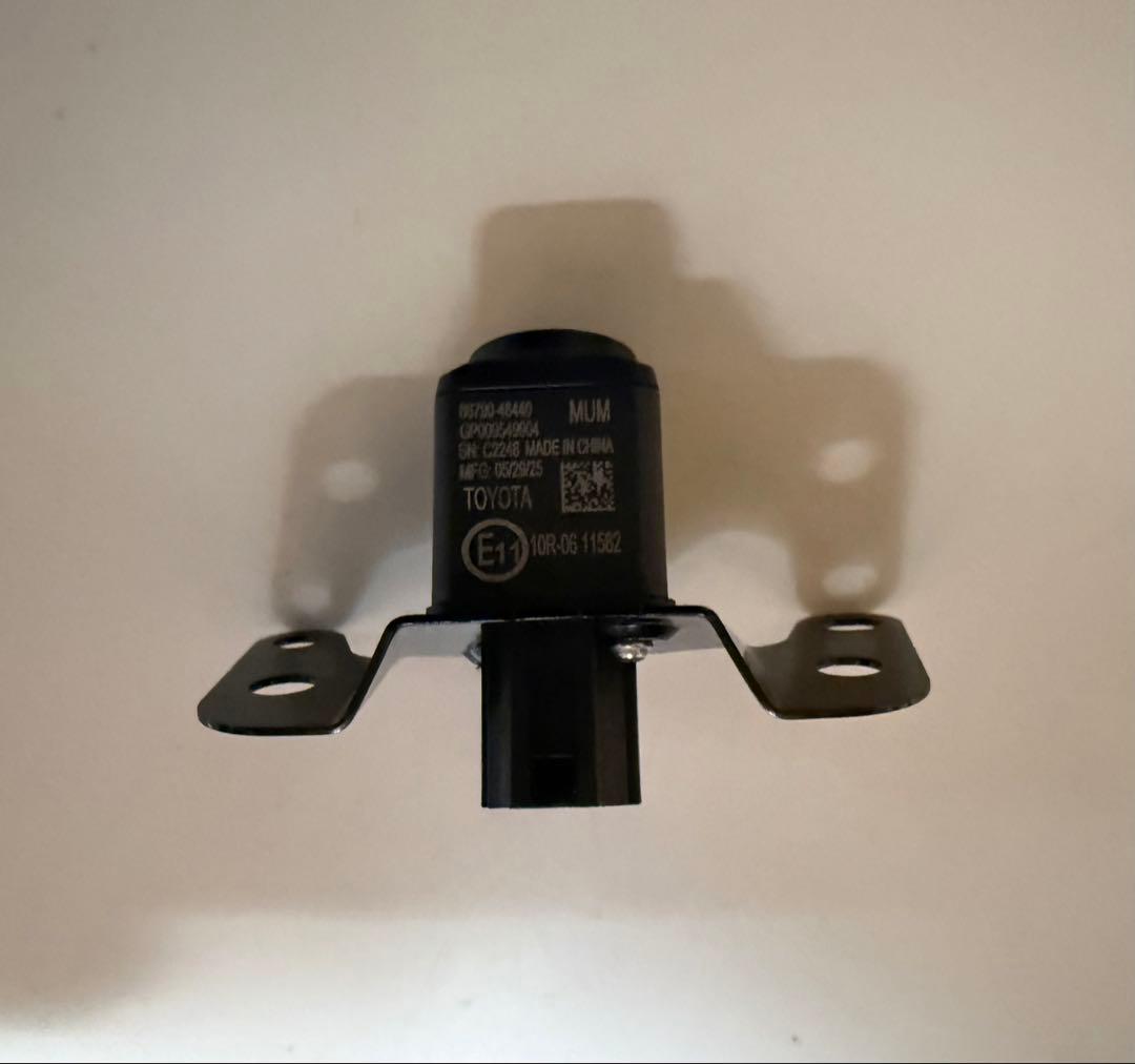 ハリアー80 フロントカメラ 86790-48440 新車外し