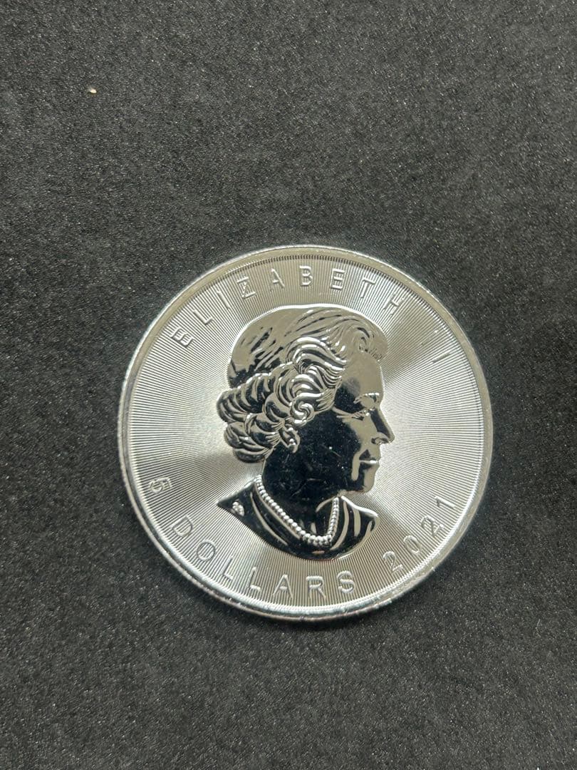 メイプルリーフ　1オンス 銀貨 エリザベス2世 2021年　ランダム